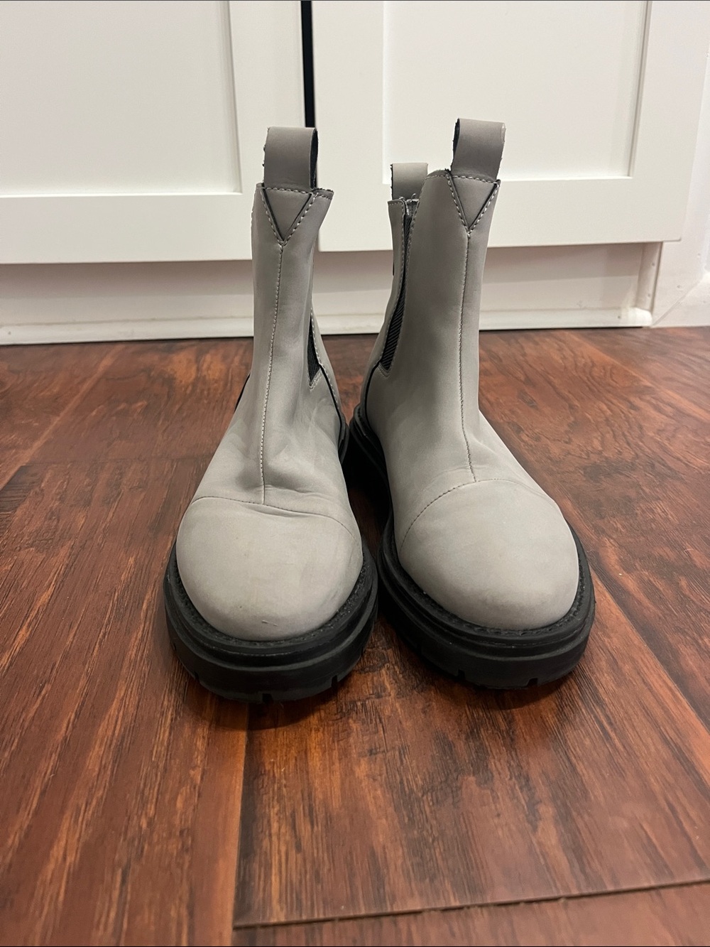 Toms Chelsea Boot - Picture 2 of 6